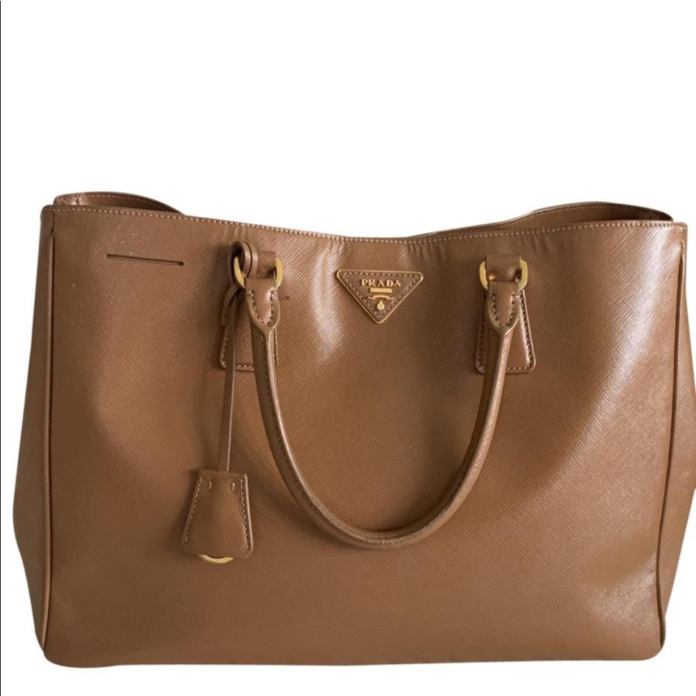 Prada saffiano tote